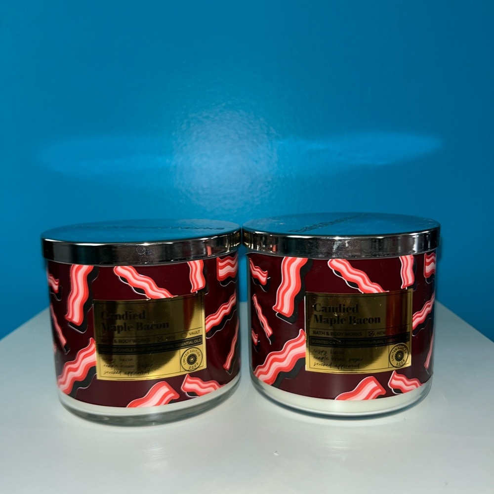 Bath and body works candied maple bacon candles